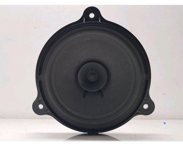 image for Nissan qashqai 2015 front left and right speakers