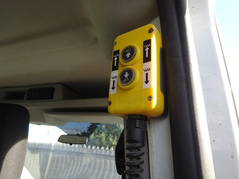 2021 21 REG FORD TRANSIT 350 LEADER ECOBLUE DIESEL TIPPER 7 SEAT DAMAGED SALVAGE