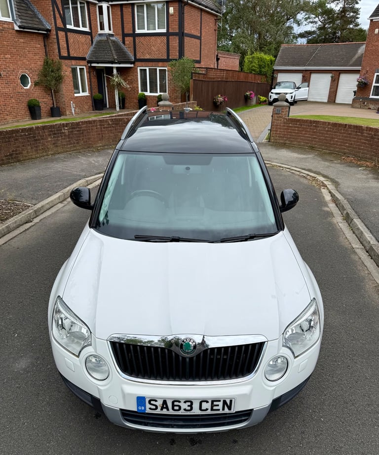 Skoda, YETI, Hatchback, 2013, Manual, 1968 (cc), 5 doors