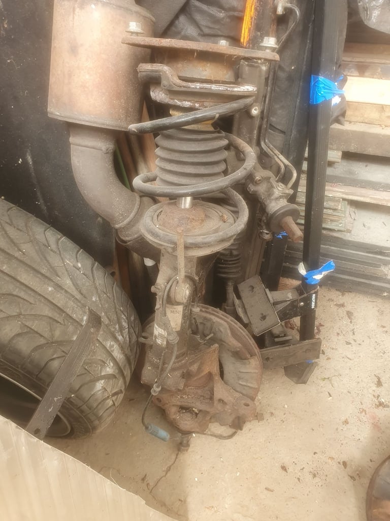 Mini one strut leg, o/s/f front complete used condition 