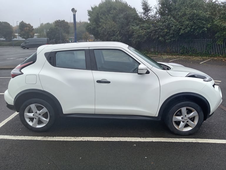 Nissan Juke 2017 1.6 Petrol White ULEZ STUNNING 