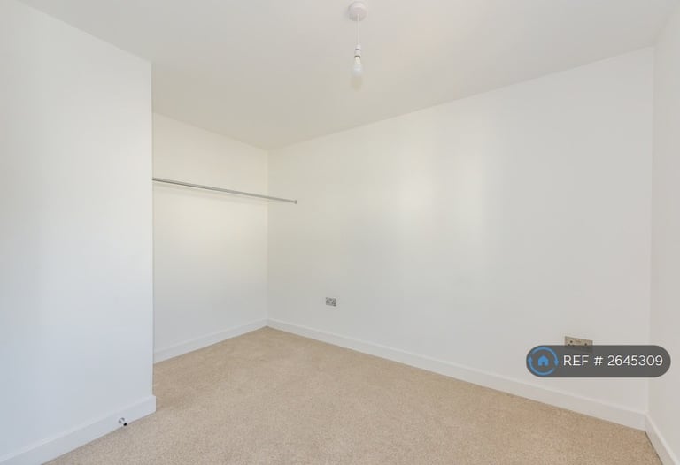 4 bedroom house in Aspen Close, Bolton, BL1 (4 bed) (#2645309)
