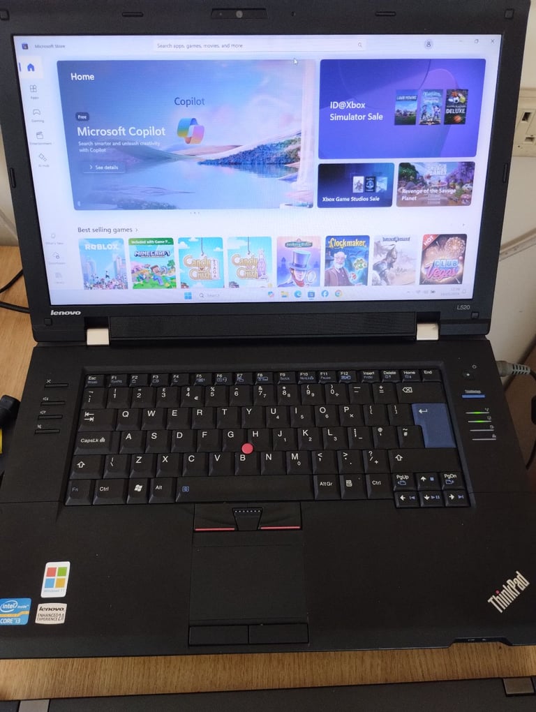 Lenovo Laptop. Windows 11, FULL MS OFFICE, 8GB RAM, 128GB SSD,DVD, Delivery.  Big screen