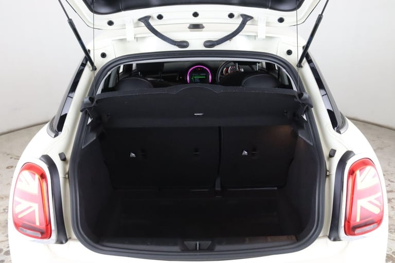 2020 MINI Hatch 1.5 One Classic Euro 6 (s/s) 5dr HATCHBACK Petrol Manual