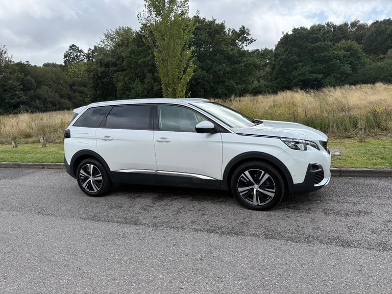 Peugeot 5008 1.6 BLUE HDI ALLURE 5-Door DIESEL MANUAL 2018/18