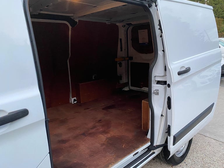 2019 Ford Transit Custom 2.0 300 EcoBlue L1 H1 Euro 6 5dr PANEL VAN Diesel Manual