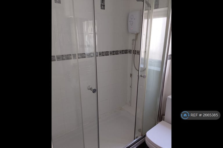 5 bedroom house in Rhyddings Terrace, Brynmill, Swansea, SA2 (5 bed) (#2665385)