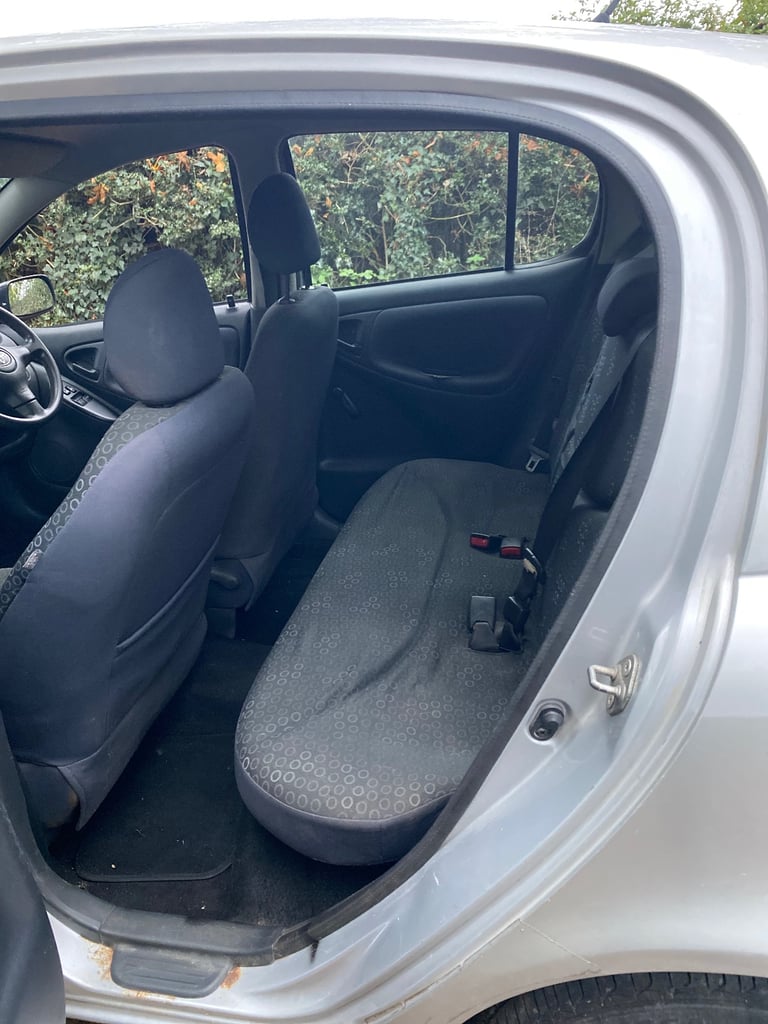 Toyota, YARIS, Hatchback, 2005, Manual, 1298 (cc), 5 doors