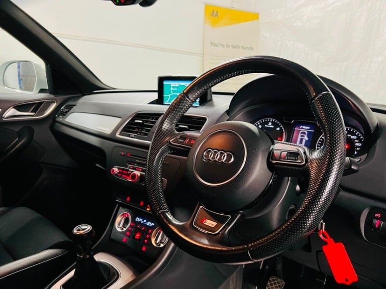 Audi Q3 2.0 TDI S line SUV 5dr Diesel Manual quattro Euro 5 (s/s) (140 ps)