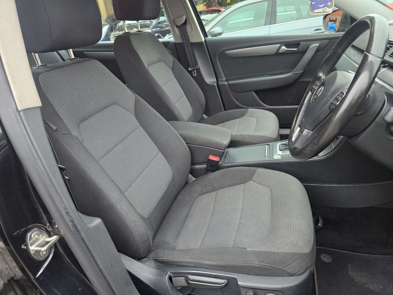 2013 Volkswagen Passat 2.0 TDI Bluemotion Tech Highline 4dr DSG SALOON DIESEL Automatic