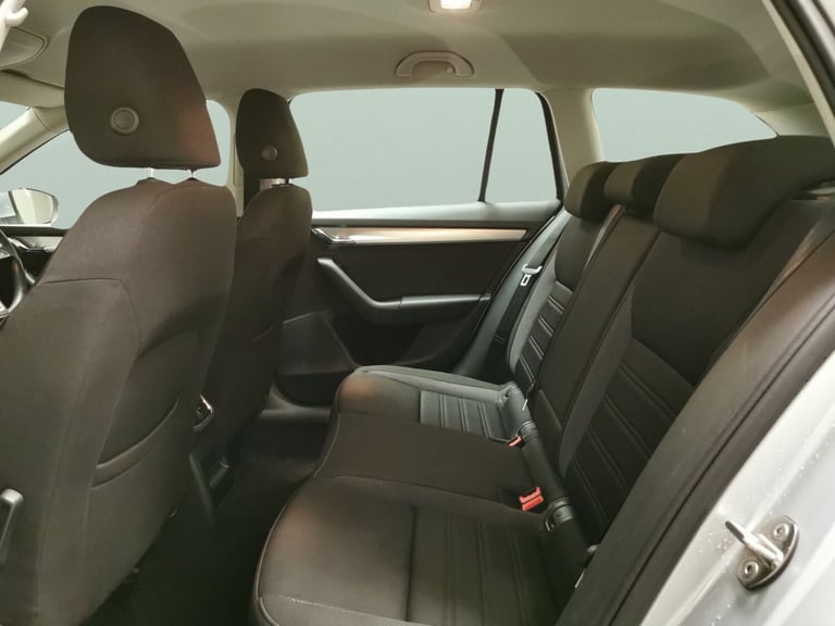 2020 Skoda Octavia 1.6 TDI SE Technology 5dr ESTATE DIESEL Manual
