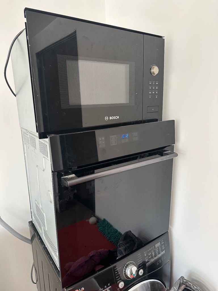 Integrated oven and microwave