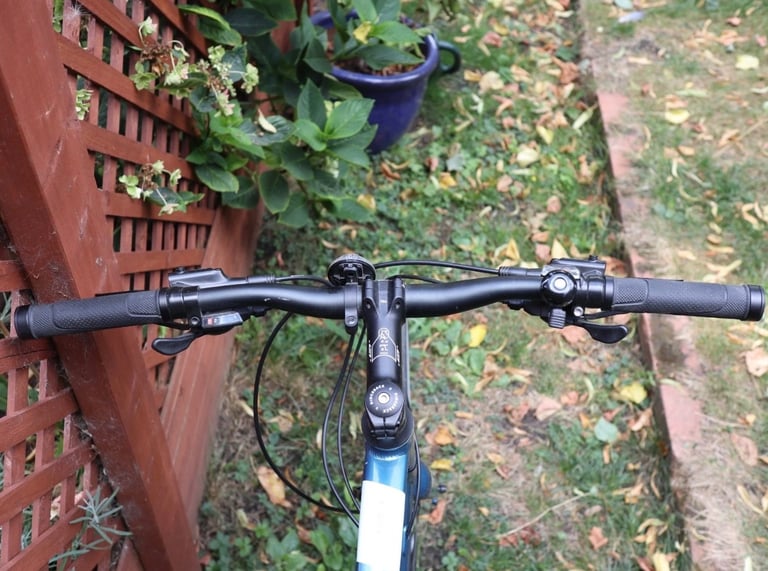 Ridgeback Element 2022 Hybrid Bike