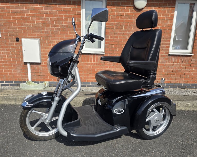 image for Mobility Scooter 4/8mph 3 Wheel, Drive Easy-Rider, Rd/Pave scooter