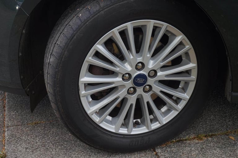 Ford, GALAXY, MPV, 2017, Semi-Auto, 1997 (cc), 5 doors 