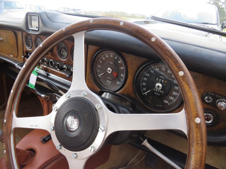 1968 Jaguar 420 4.2 MOD MANUAL Saloon Petrol Manual