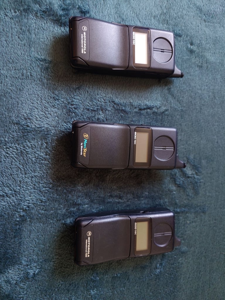 Vintage mobile phones 