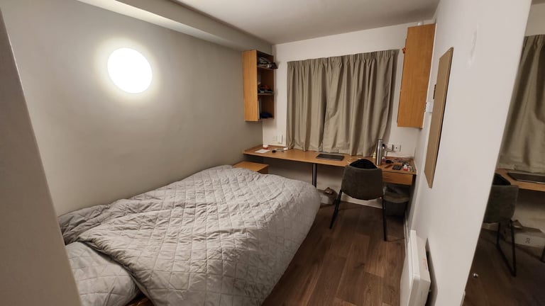 En-suite Student Room, Bills Inc - 1-Month Let (Dec 2 - Jan 3)