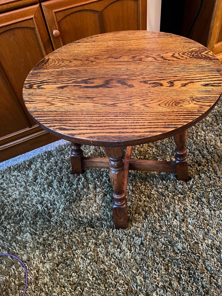 Oak side table 