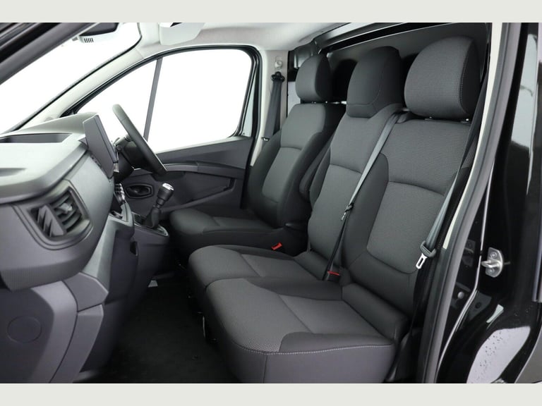 2025 Renault Trafic LL30 Blue dCi 130 Advance [Safety] Van PANEL VAN DIESEL Manual