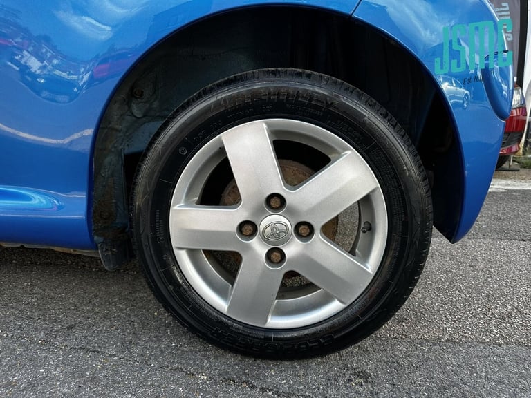 2010 Toyota AYGO 1.0 VVT-i Blue Hatchback 3dr Petrol Manual Euro 4 (67 bhp) Hatchback Petrol Manual