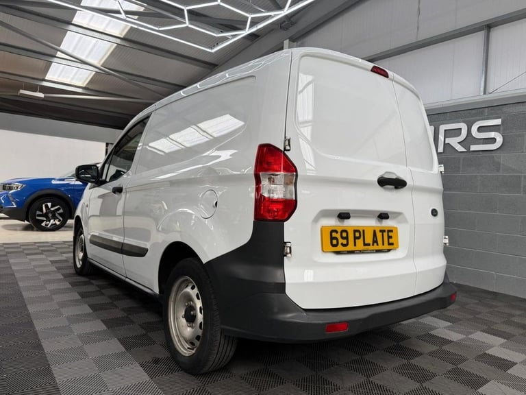 2020 Ford Transit Courier 1.5 TDCi Panel Van 5dr Diesel Manual L1 Euro 6 (75 ps) PANEL VAN Diesel...