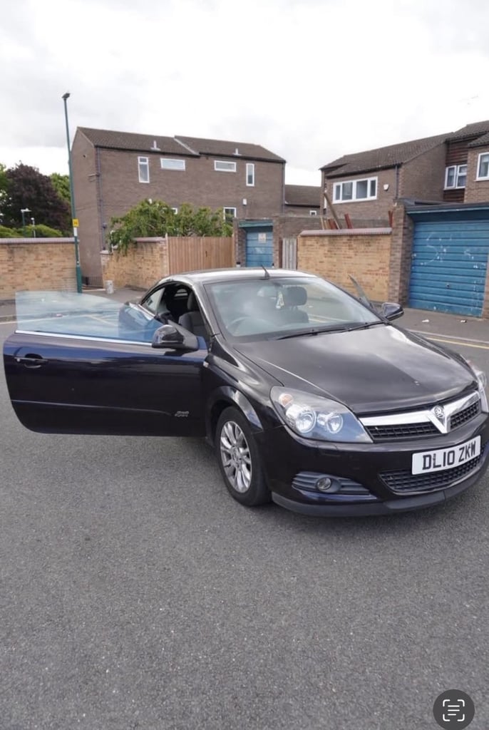 Cheap Vauxhall, ASTRA, Convertible, 2010, Manual, 1796 (cc),3 doors for sale in Sneinton, Nottinghamshire