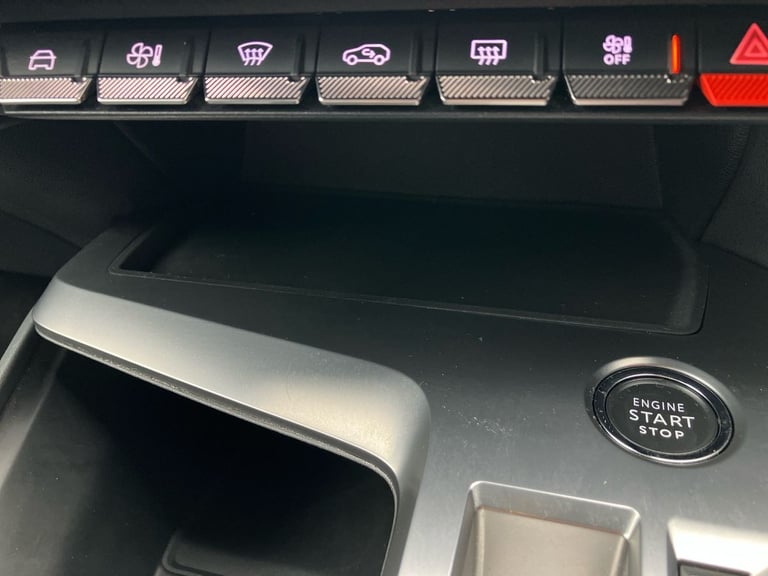 2024 Peugeot 308 115kW GT 54kWh 5dr Auto Hatchback Electric Automatic