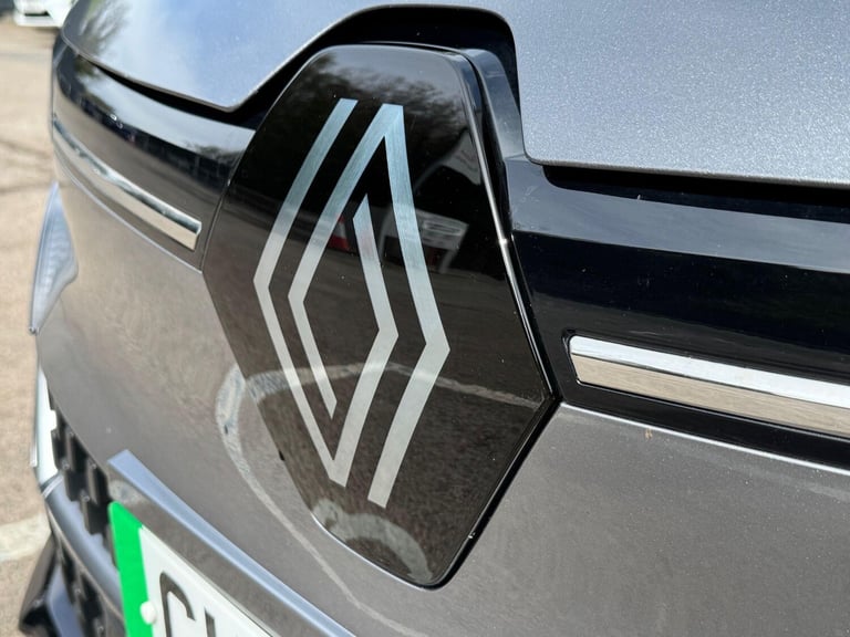 2024 Renault Megane E Tech comfort range 60kWh techno Auto 5dr (22kW Charger) HATCHBACK Electric ...