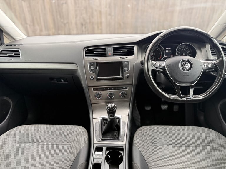 2013 Volkswagen Golf BLUEMOTION 1.6 TDI - 12 MONTHS MOT - £20 CHEAP CAR TAX 2KEY HATCHBACK Diesel...