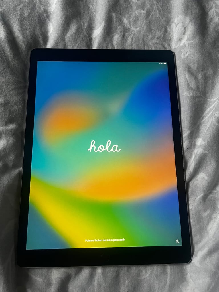 Apple IPad Pro 128gb 12.9 Inch (2015 A9 Series) 1st Generation