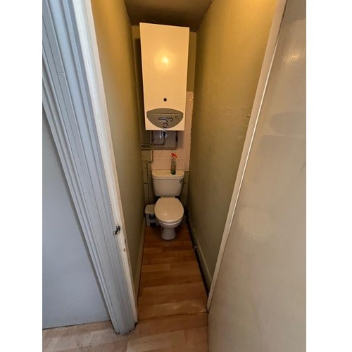 Single Semi-Studio in Claverton Street, SW1V 3AU, Victoria/Pimlico ** Bills Inc