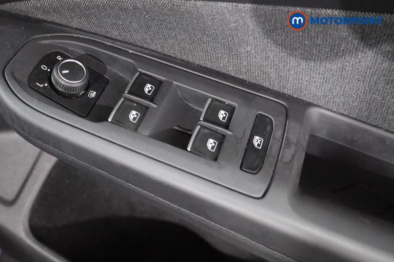 2024 Volkswagen Golf 1.5 TSI 150 Life 5dr Hatchback Petrol Manual