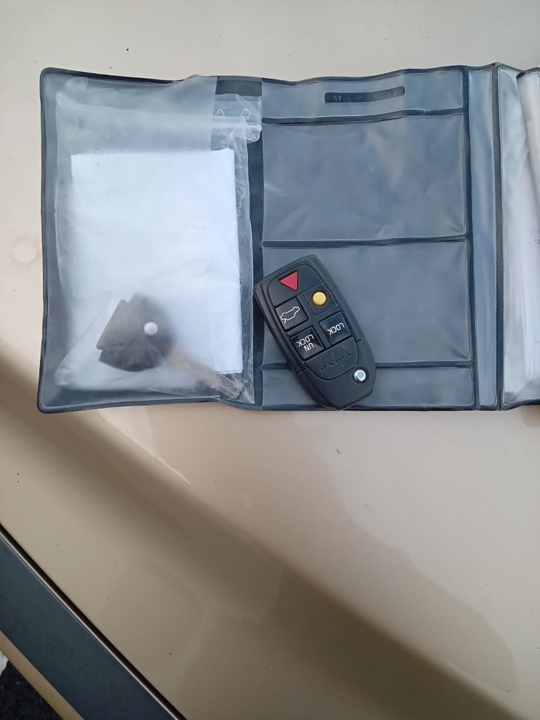 Volvo, S60, Saloon, 2003, Manual, 2401 (cc), 4 doors