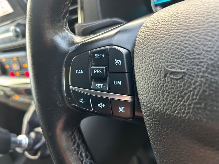 2020 Ford Transit Custom LIMITED 2.0 EcoBlue 130ps DOUBLE/ CREW CAB VAN NO VAT  PANEL VAN Diesel ...