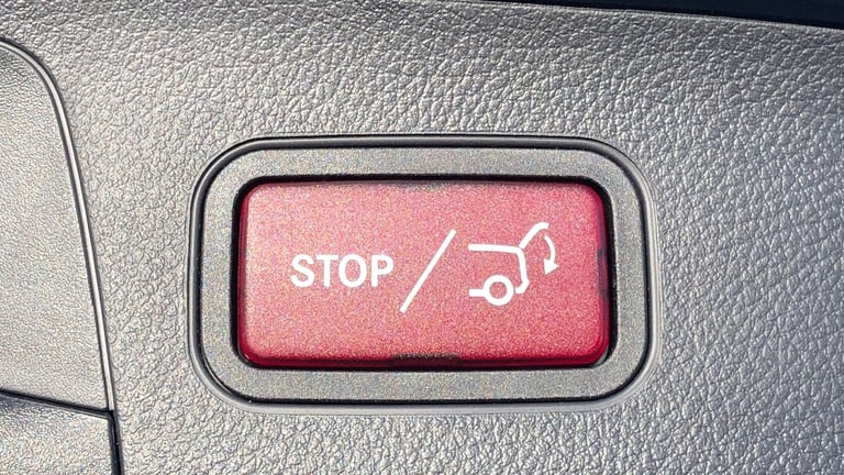 2023 Mercedes-Benz GLA GLA 250 AMG LINE EXECUTIV Hatchback Hybrid Automatic