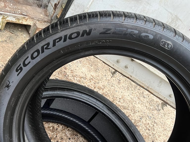 235/55 R19 Pirelli Scorpion Zero All Season JLR M+S XL 105W Tyres Pair 