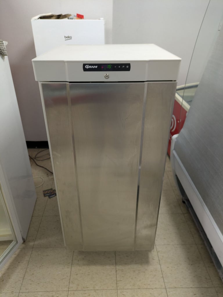 Gram 310 Commercial Fridge 