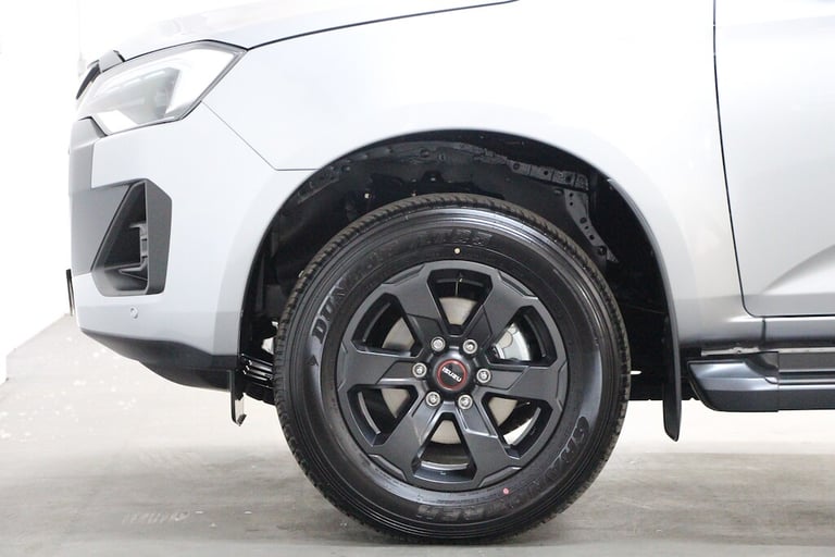 1969 Isuzu D-Max 1.9 TD V-Cross Double Cab Auto 4WD [164] (UNSTOPPABLE V-CROSS £2500+VAT OFF Pick...