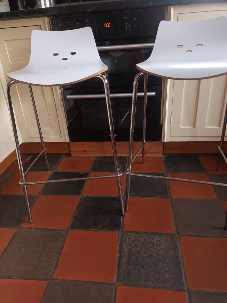 image for Pair of white kitchen stools