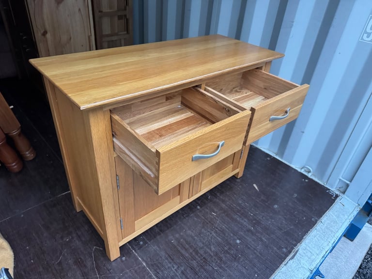 Solid oak sideboard Possible Delivery 