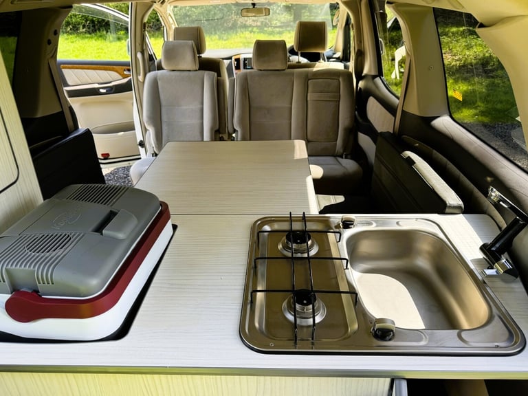TOYOTA ALPHARD 2005 2.4 PETROL AUTO CAMPER VAN POP TOP ROOF REAR CONVERSION