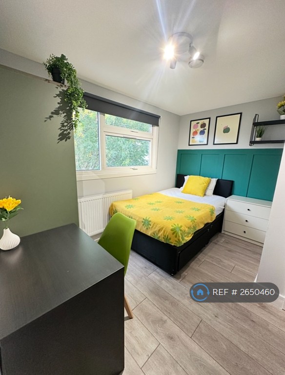 1 bedroom in Hereford Walk, Basildon, SS14 (#2650460)