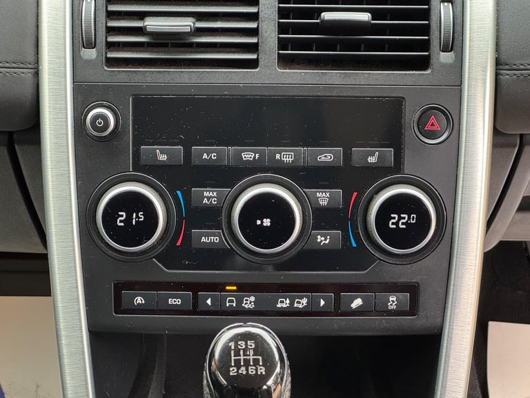 2017 Land Rover Discovery Sport 2.0 TD4 SE Tech 4WD Euro 6 (s/s) 5dr ESTATE Diesel Manual