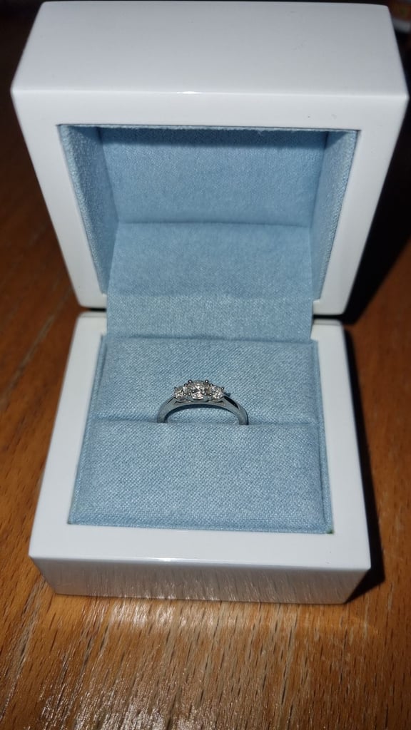 Platinum 0.35 Carat diamond engagement ring