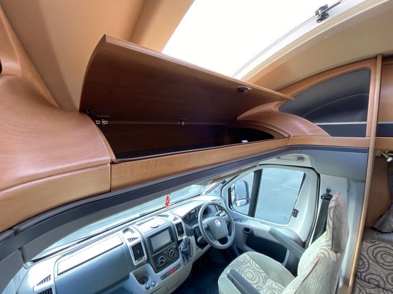 2011 AUTO-TRAIL FRONTIER MOHAWK LUXURY MOTORHOME