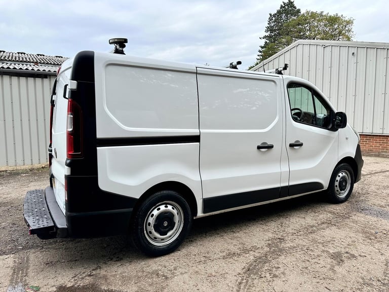 2018 Vauxhall Vivaro 1.6 CDTi 2900 L1 H1 Euro 6 (s/s) 5dr PANEL VAN Diesel Manual