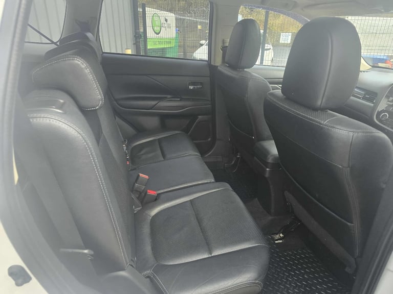 2017 Mitsubishi Outlander 2.2 DI-D 4 5dr Auto ESTATE Diesel Automatic