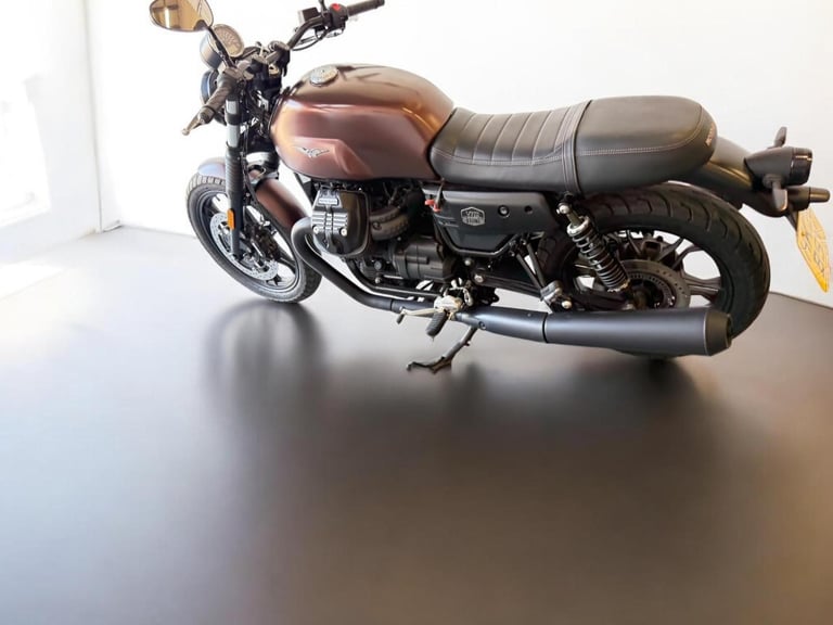 2020 Moto Guzzi V7 744 III Stone Night Pack Euro 4