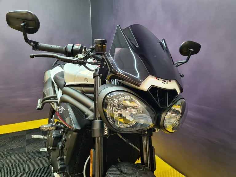 Triumph Speed Triple RS 1050 White 2018